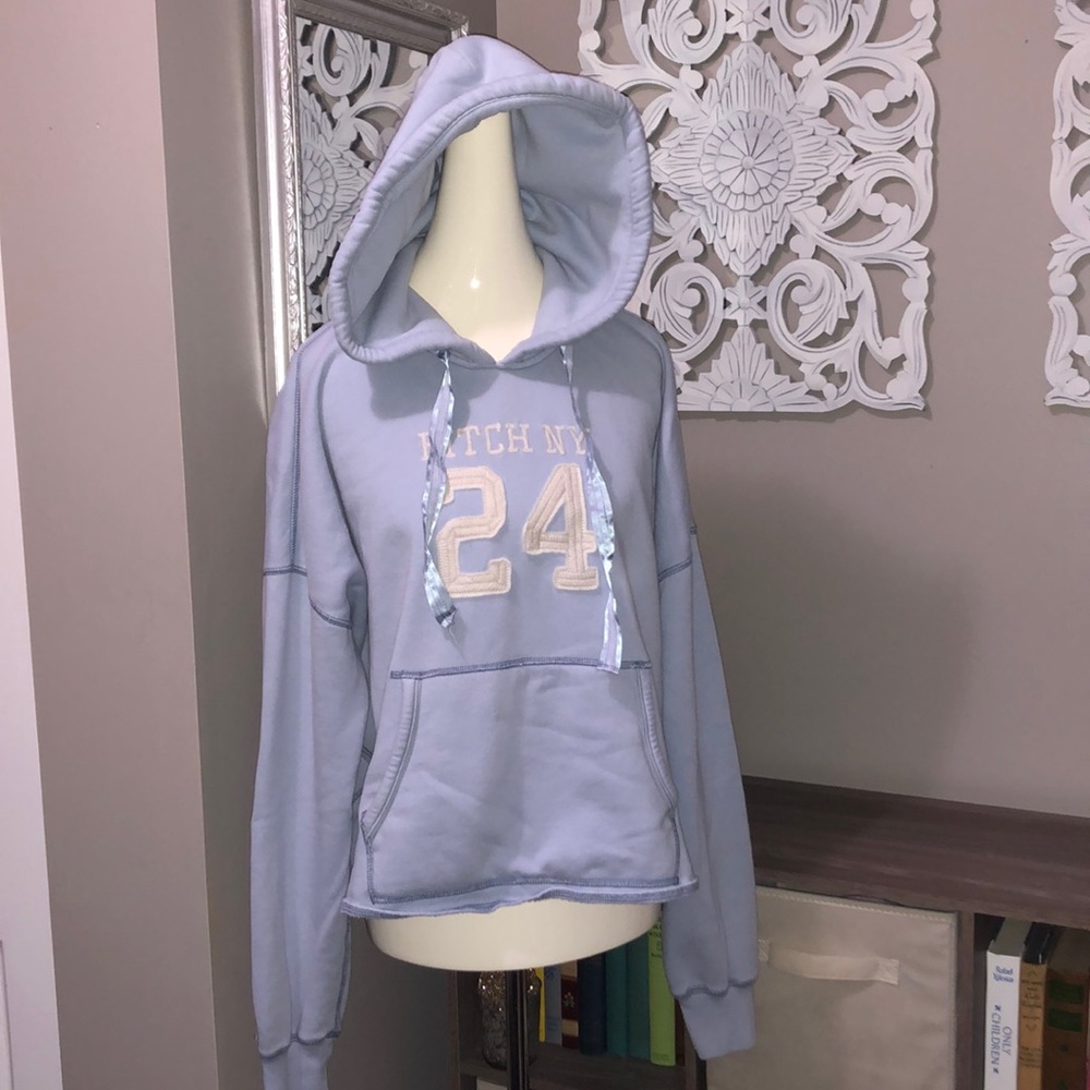 A&F cropped hoodie. Sz. XL.